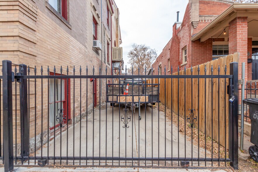 More Photos Of 2601 W 34th Ave, Denver Specialty For Sale