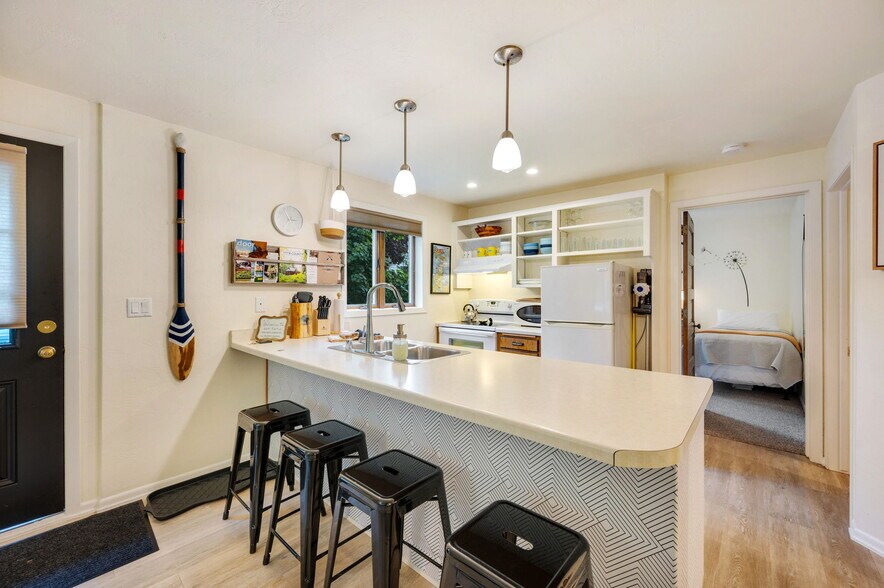 More Photos Of 4113 Main St, Fish Creek Storefront Retail Residential For Sale