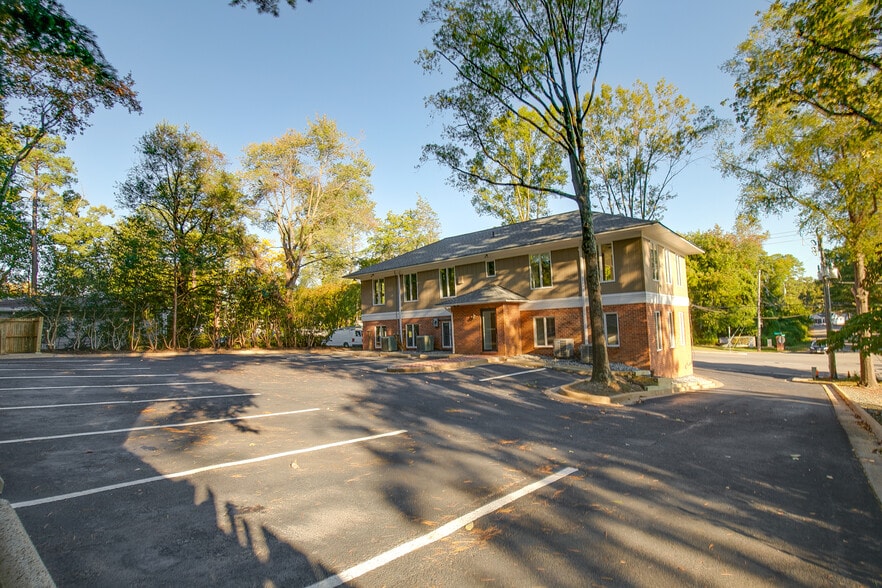 More Photos Of 8417 Patterson Ave, Richmond Office For Lease