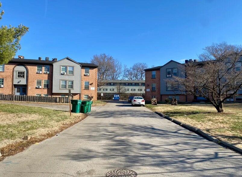 More Photos Of 3242 Orchard Manor Cir, Louisville Apartments For Sale