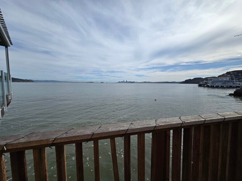 More Photos Of 666 Bridgeway, Sausalito General Retail For Sale