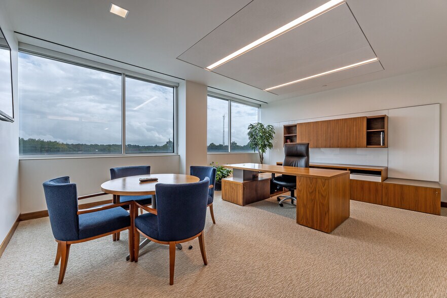 More Photos Of 17021 Aldine Westfield Rd, Houston Office For Sale