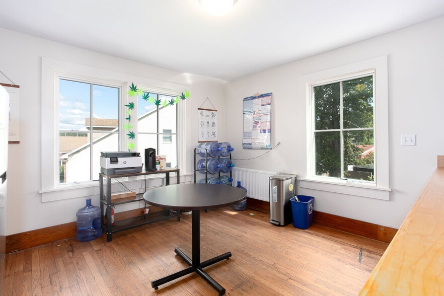 More Photos Of 783 S Main St, Great Barrington Storefront Retail Office For Sale