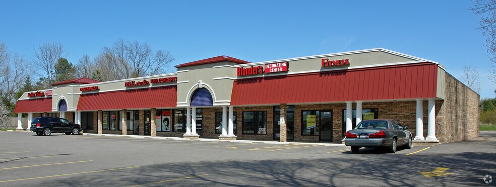Primary Photo Of 16601 Pearl Rd, Strongsville Unknown For Lease