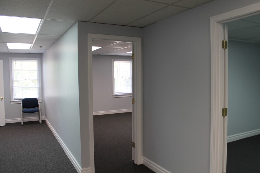 More Photos Of 285 Littleton Rd, Westford Office Residential For Sale