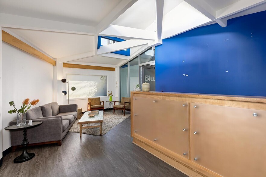 More Photos Of 3361-3365 Barham Blvd, Los Angeles Loft Creative Space For Lease