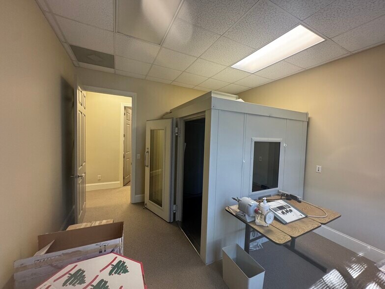 More Photos Of 4101 Main St, Hilton Head Island Office For Sale