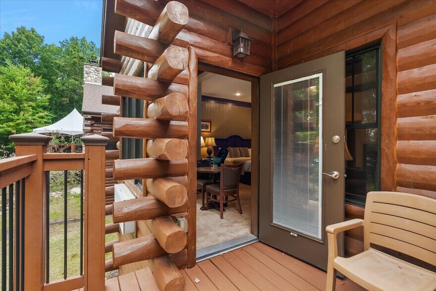 More Photos Of 3943 N Skookum Rd, Luther Hotel For Sale