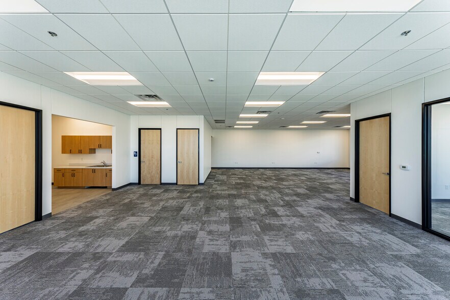 More Photos Of 10700 N 132nd Ave, Surprise Industrial For Sale