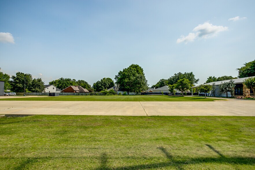 More Photos Of 325 Parker rd, Jonesboro Land For Sale