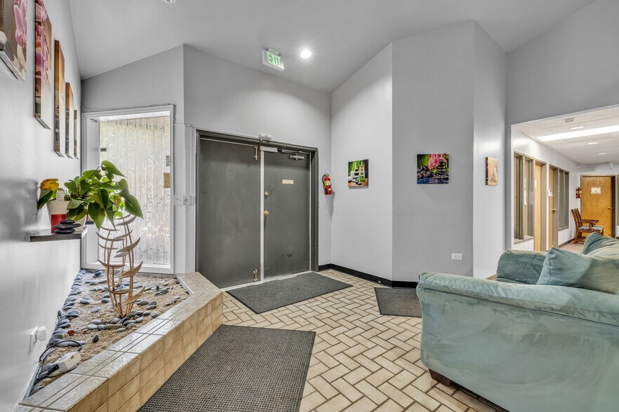 More Photos Of 13791 E Rice Pl, Aurora Office For Sale