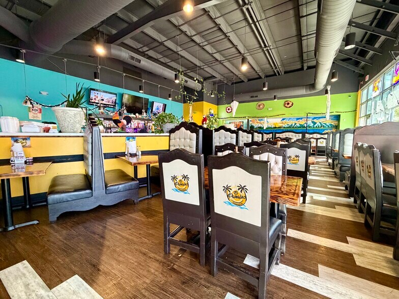 More Photos Of 306 E Chestnut St, Strafford Freestanding For Sale