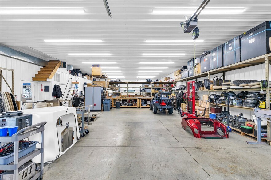 More Photos Of 109 Front St, Mansfield Industrial For Sale