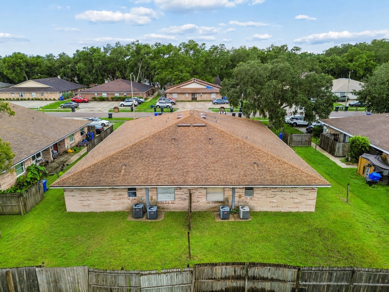 More Photos Of 3132 Bloomingdale Villas Ct, Brandon Apartments For Sale