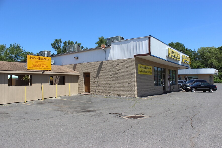 More Photos Of 1457 Meriden Rd, Wolcott Storefront Retail Office For Sale