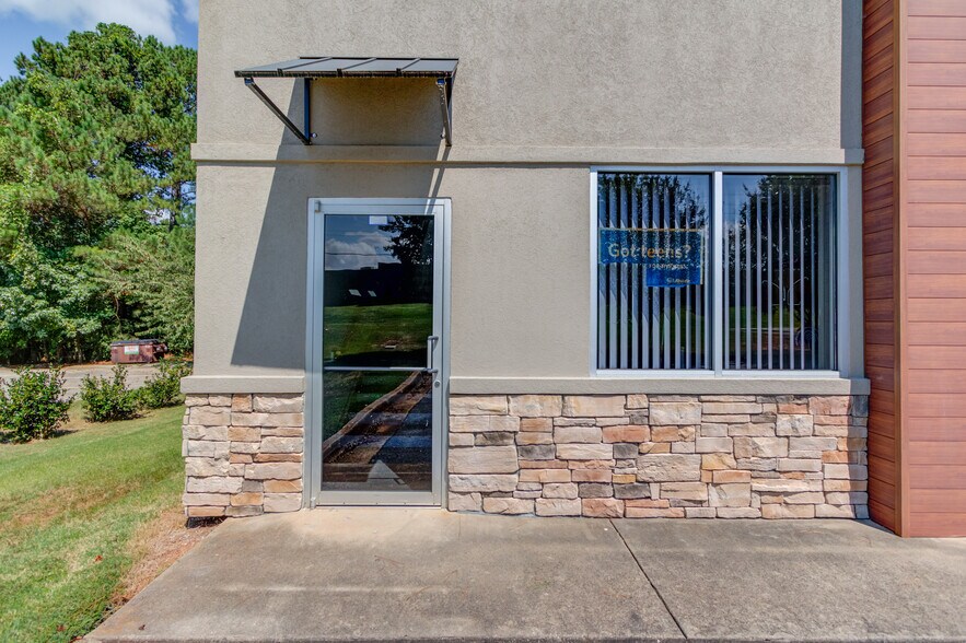 More Photos Of 3625 Hutchinson Rd, Cumming Office For Lease
