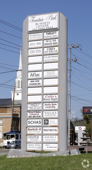 More Photos Of 400 Park Rd, Sevierville Office For Sale