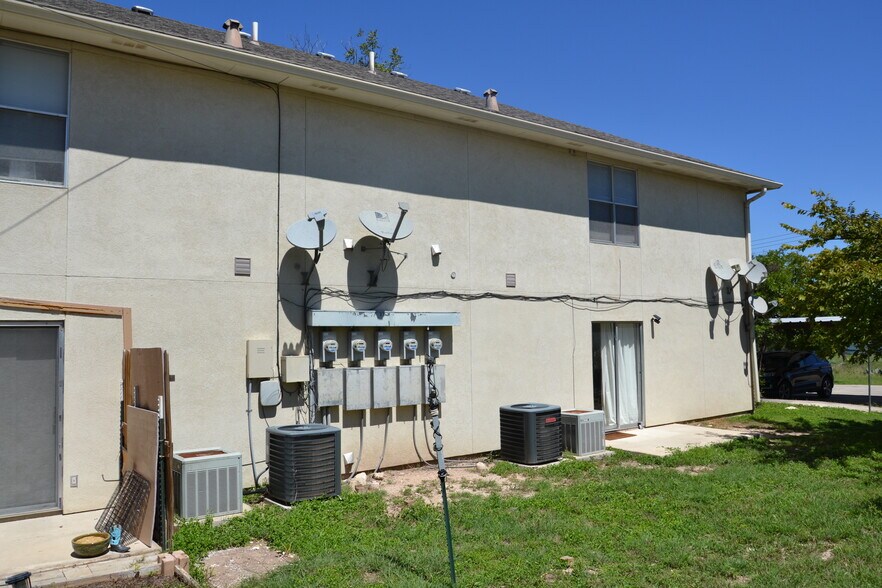 More Photos Of 100 Shady River Dr, Junction Apartments For Sale