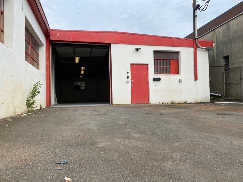 More Photos Of 238 West St, South Hackensack Warehouse For Lease