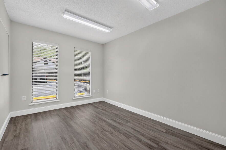 More Photos Of 421 Montgomery Rd, Altamonte Springs Medical For Lease