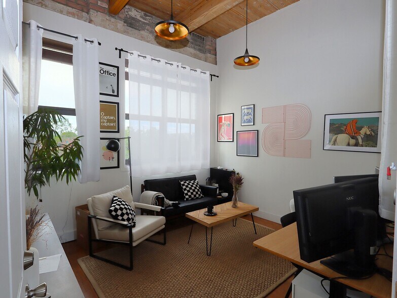 More Photos Of 2831 E Grand Blvd, Detroit Warehouse For Sale