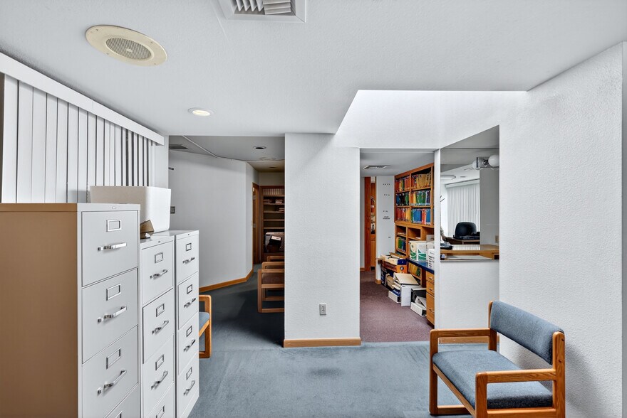 More Photos Of 950 W Ironwood Dr, Coeur d'Alene Medical For Sale