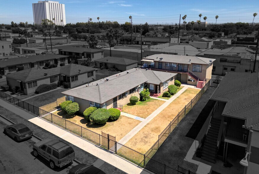 Primary Photo Of 436 W Magnolia St, Compton Apartments For Sale