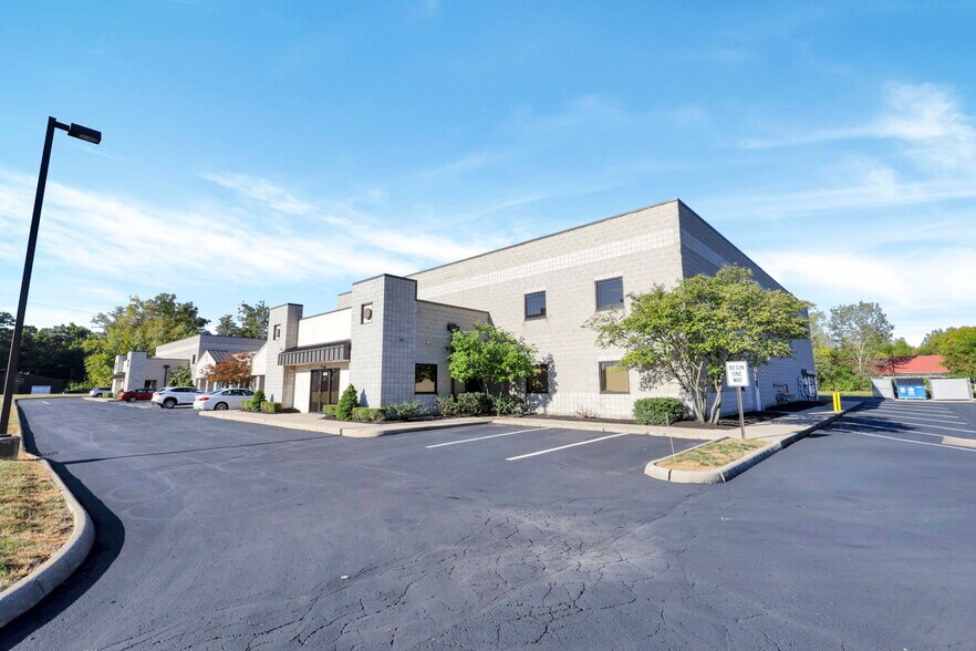 More Photos Of 6361 Nicholas Dr, Columbus Research And Development For Lease