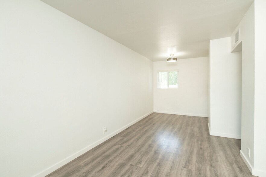 More Photos Of 1934 E Fairmount Ave, Phoenix Apartments For Sale