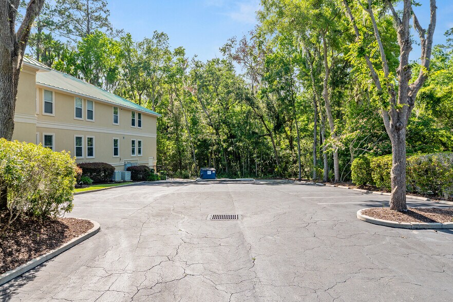 More Photos Of 1014 NW 57th St, Gainesville Medical For Sale