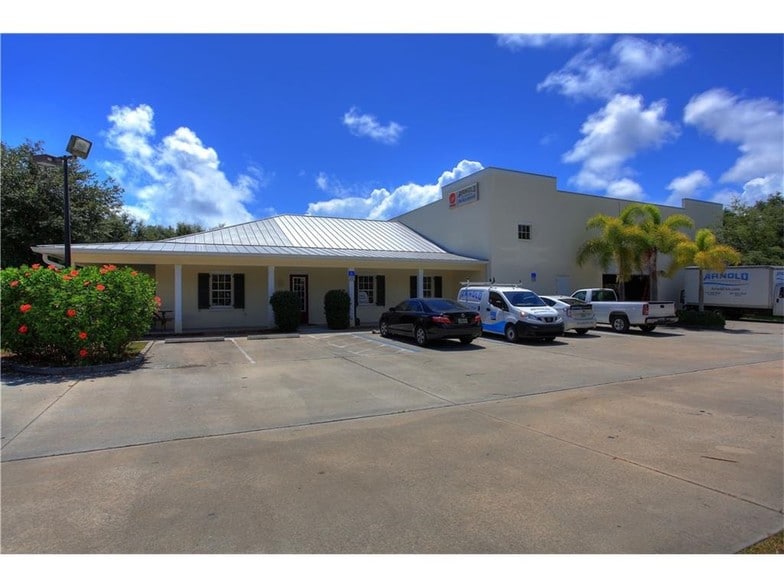 More Photos Of 181 Sebastian Blvd, Sebastian Light Manufacturing For Sale