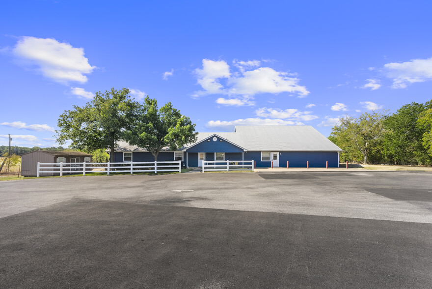 More Photos Of 989 Old Mcdade Rd, Elgin Daycare Center For Sale