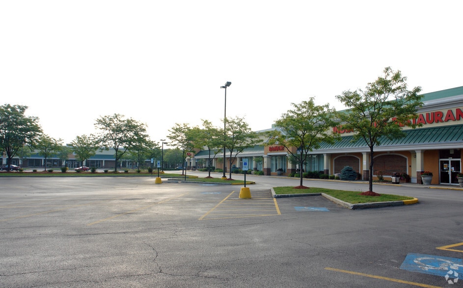 More Photos Of 1461-1535 Schaumburg Rd, Schaumburg Unknown For Lease