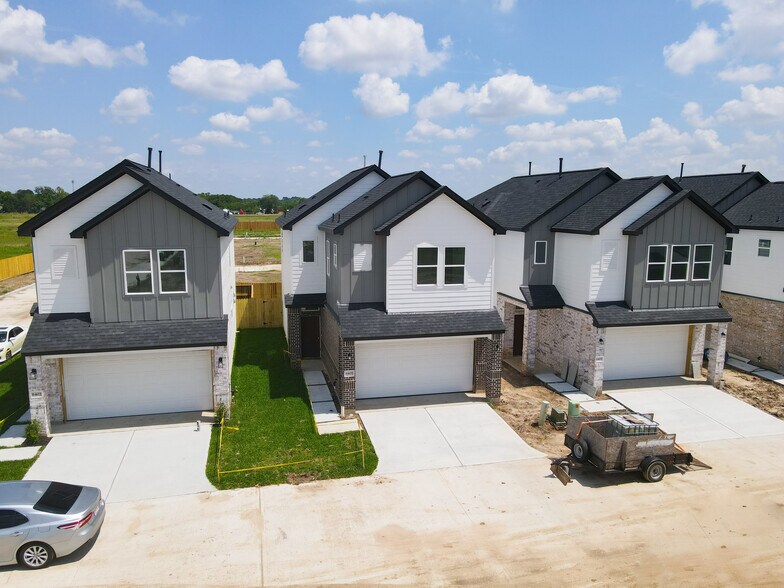 More Photos Of 6402 Pregenero Ln, Houston Land For Sale