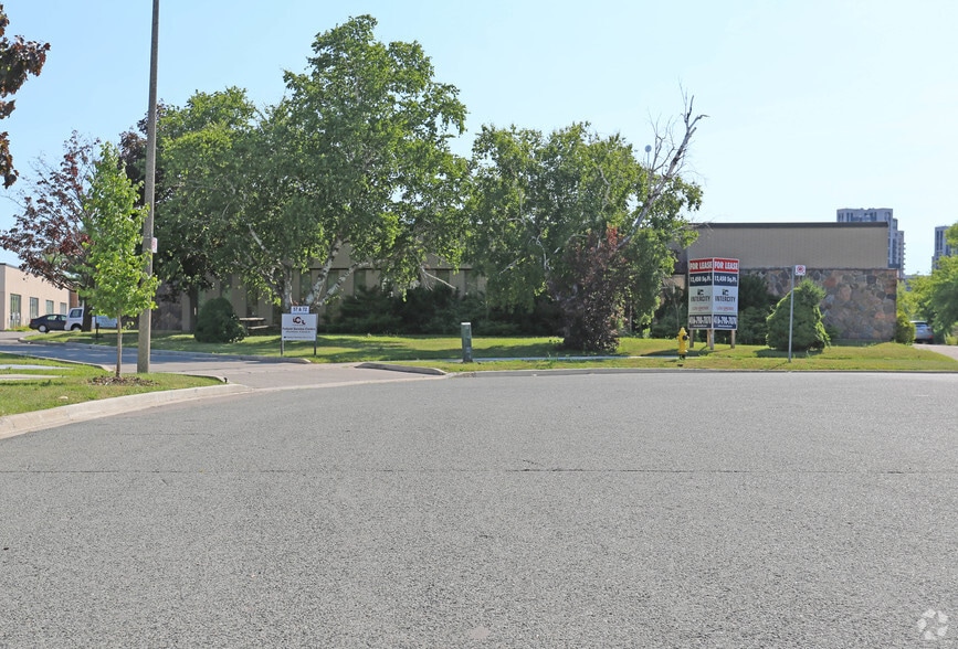 More Photos Of 55 Gervais Dr, Toronto Warehouse For Sale