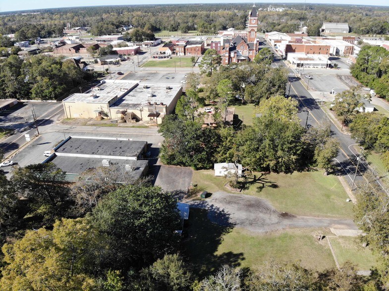 More Photos Of 420 Johnson St SE, Dawson Storefront Retail Office For Sale