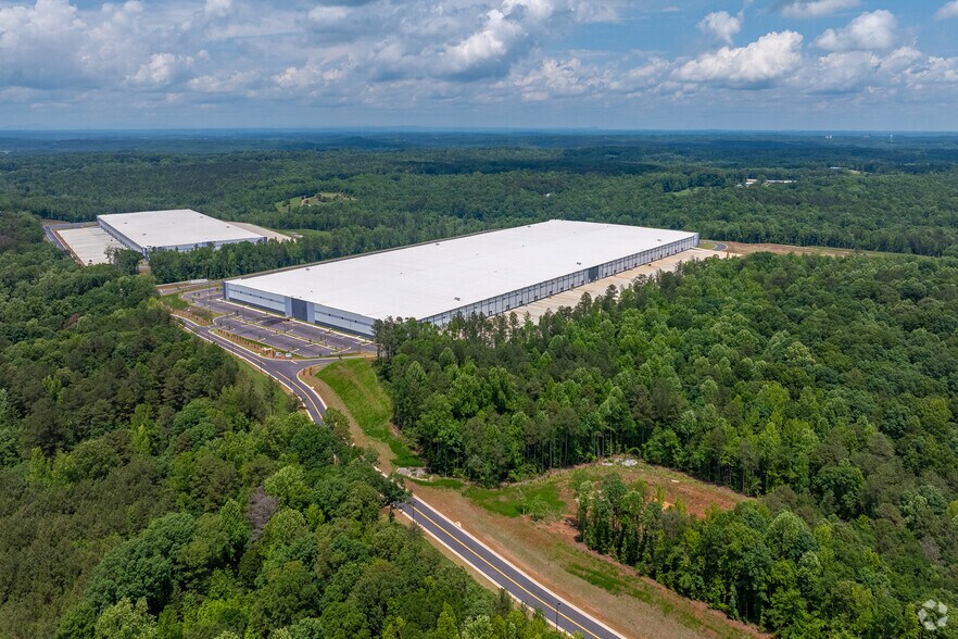 More Photos Of 350 Raco Pky, Pendergrass Unknown For Lease