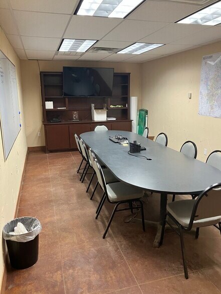 More Photos Of 3009 Sandy Ln, Fort Worth Warehouse For Sale