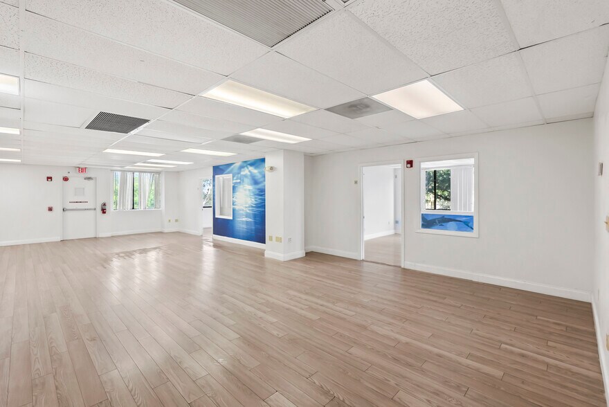 More Photos Of 3201 Griffin Rd, Fort Lauderdale Loft Creative Space For Lease