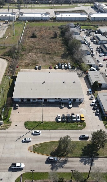 More Photos Of 18025 W Little York Rd, Katy Industrial For Lease