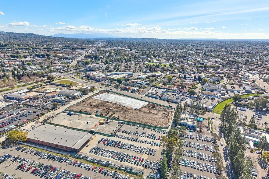 More Photos Of 12502 Washington Blvd, Whittier Restaurant For Lease