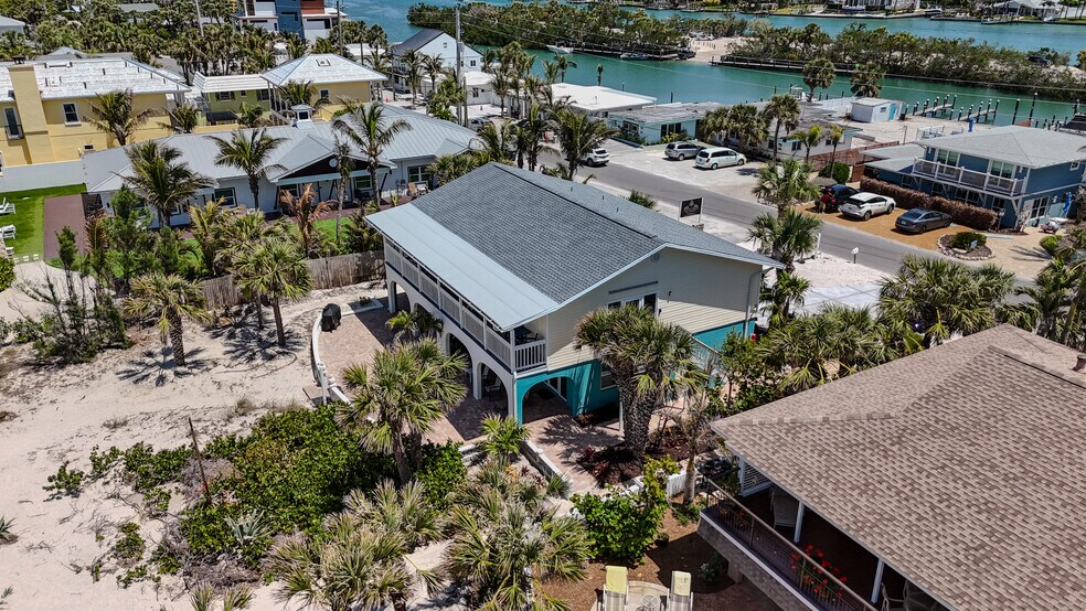More Photos Of 217 Casey Key Rd, Nokomis Specialty For Sale