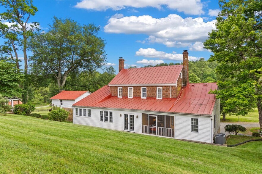 More Photos Of 1830 Thrift Rd, Madison Winery Vineyard For Sale