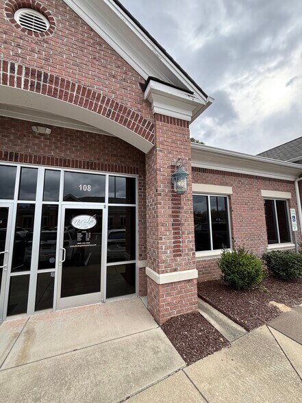 More Photos Of 10520 Ligon Mill Rd, Wake Forest Office For Lease