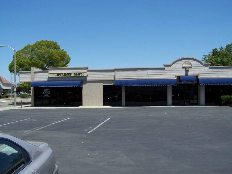 More Photos Of 1453 1st St, Livermore Freestanding For Lease