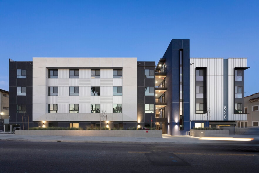 Primary Photo Of 626 N Wilton Pl, Los Angeles Apartments For Sale