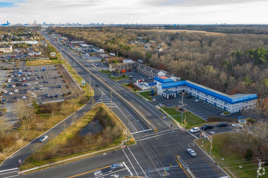 More Photos Of 633 White Horse Pike, Absecon Hotel For Sale