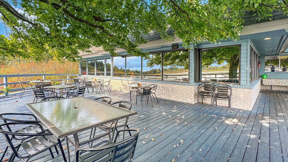 More Photos Of 2403 Sunnyside Dr, Cadillac Restaurant For Sale