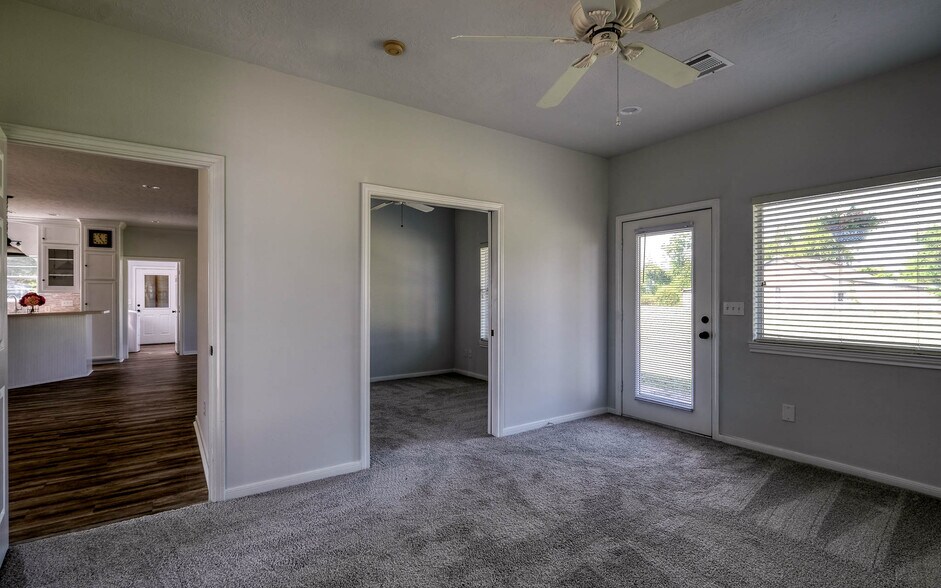 More Photos Of 20515 Kickapoo Rd, Waller Light Distribution For Sale