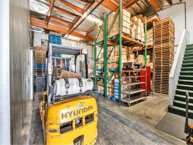More Photos Of 2023 Lee Ave, South El Monte Refrigeration Cold Storage For Sale
